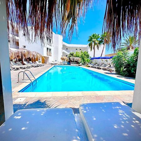 Antonis G. Hotel Apartments Voroklini Exterior foto