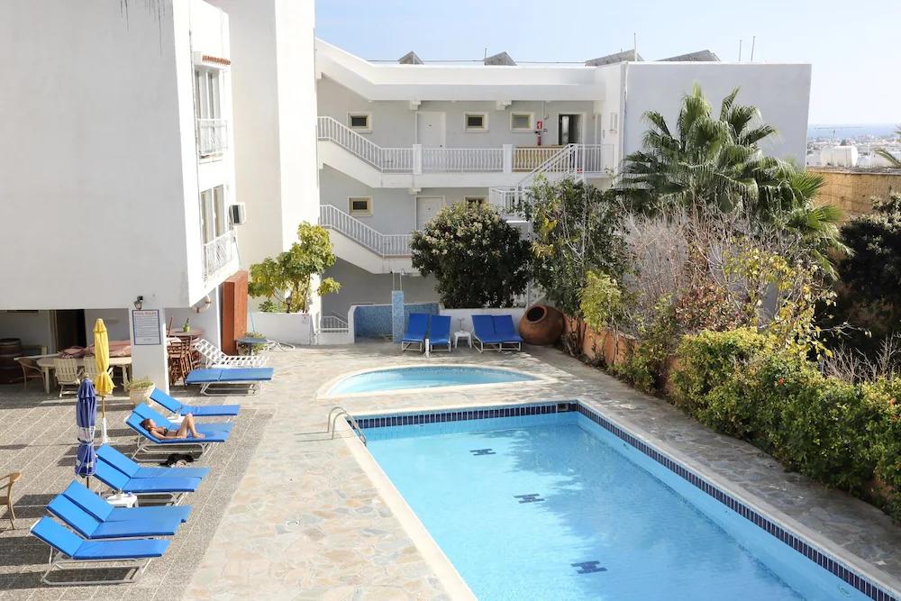 Antonis G. Hotel Apartments Voroklini Exterior foto